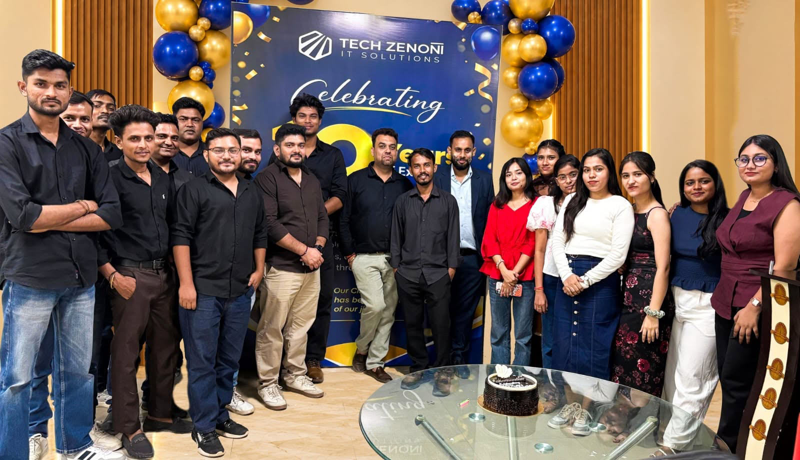 35+ Experts Team